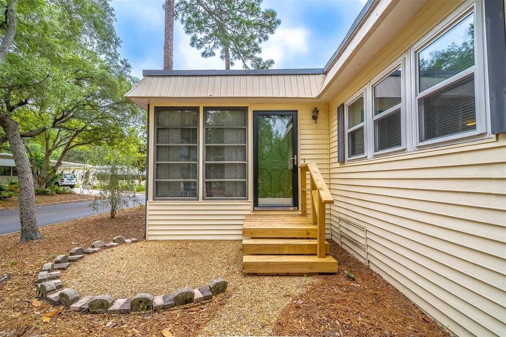 532 Hickory Court Lake Mary FL 32746