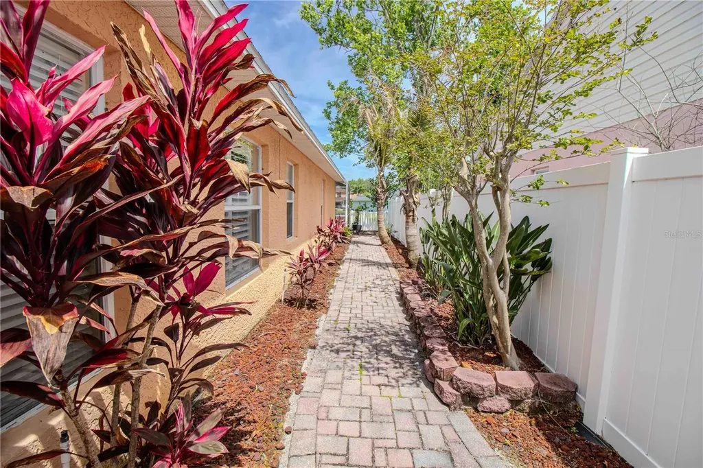 509 Cypress View Drive Oldsmar FL 34677