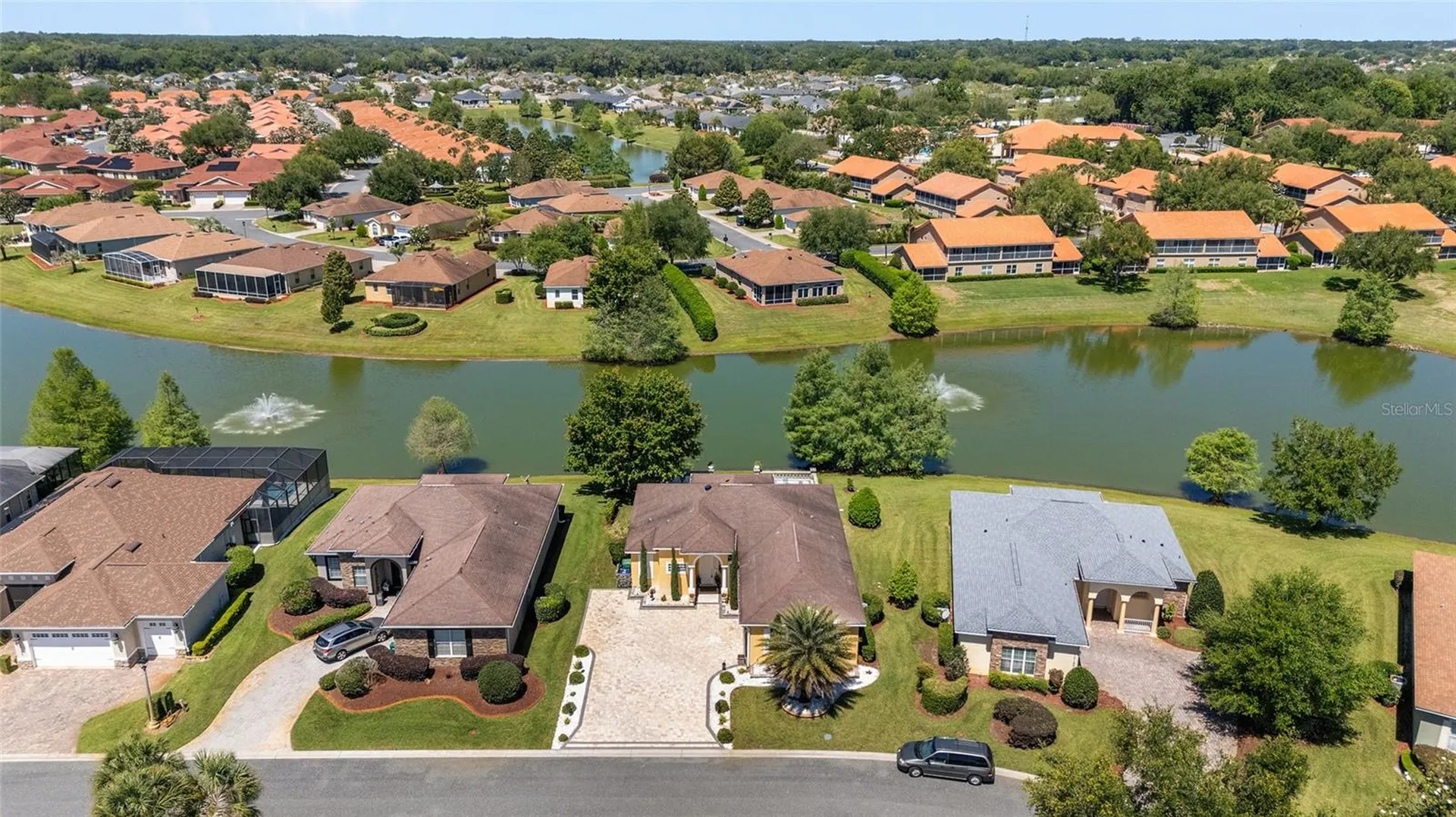 10174 Lake Miona Way Oxford FL 34484