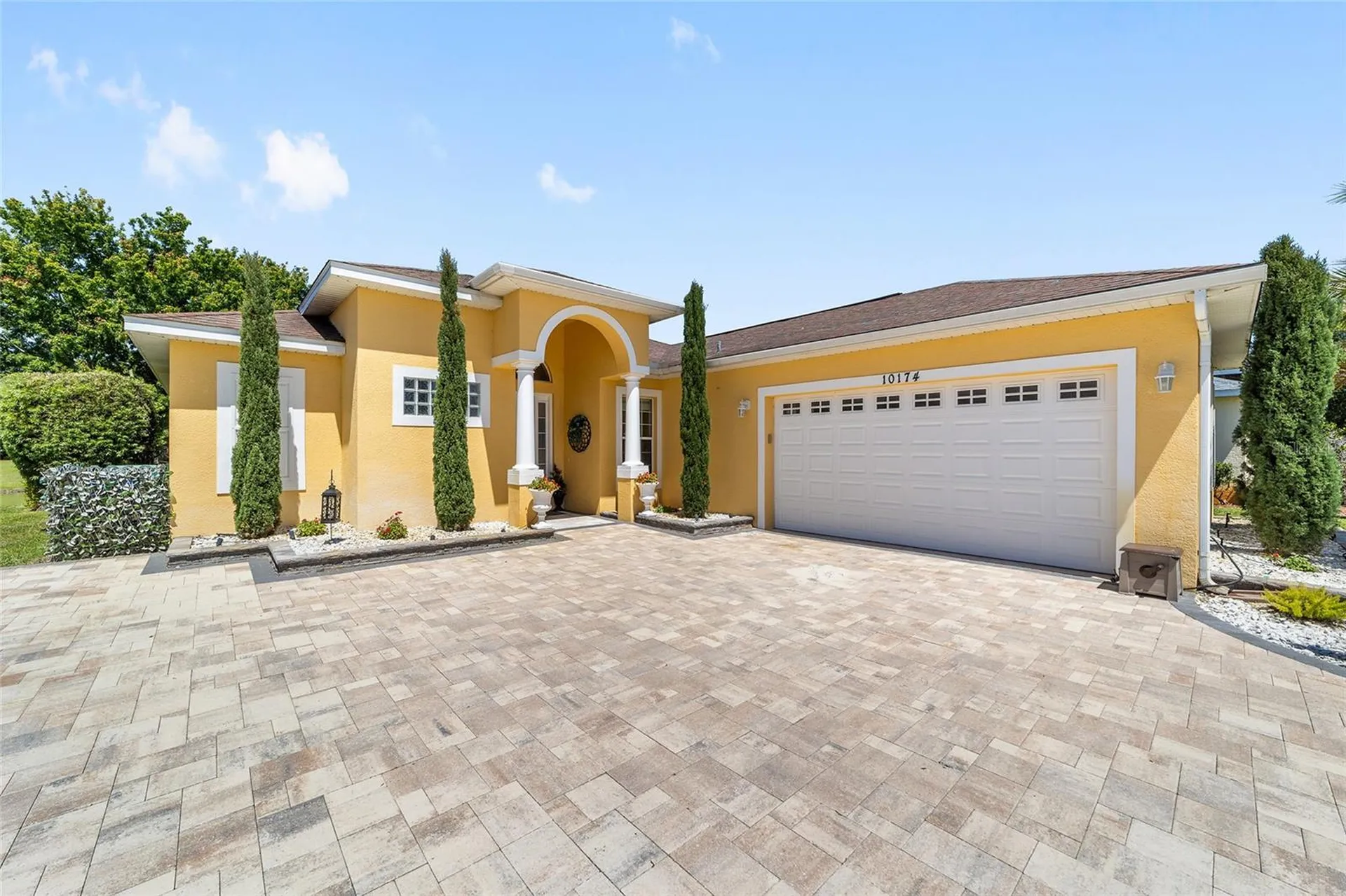 10174 Lake Miona Way Oxford FL 34484