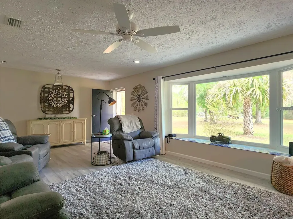 24595 NE Highway 315 Fort Mc Coy FL 32134
