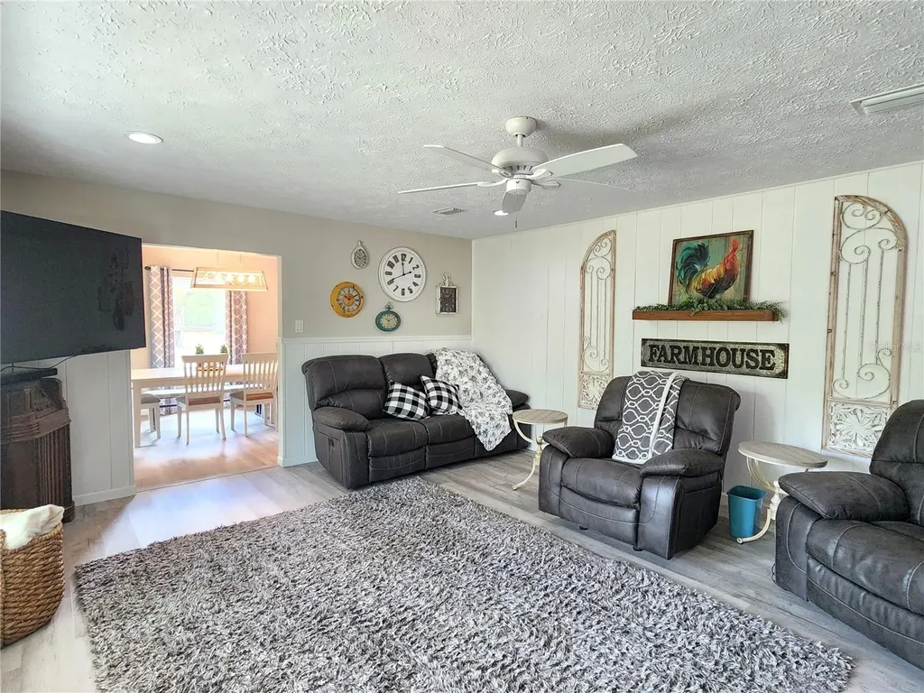 24595 NE Highway 315 Fort Mc Coy FL 32134