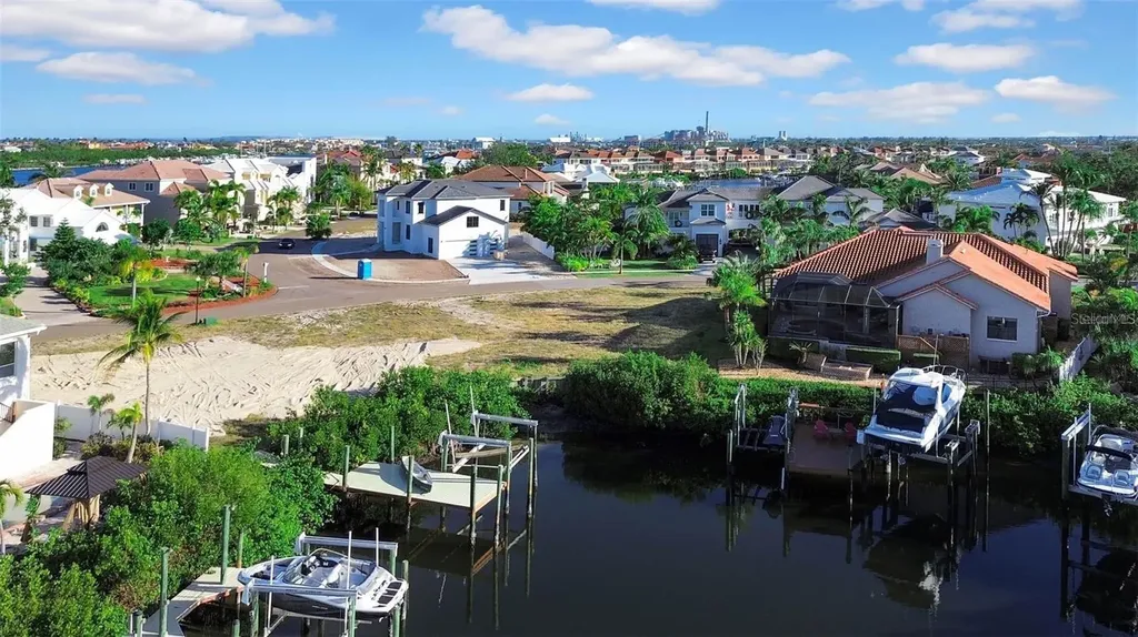 962 Symphony Isles Boulevard Apollo Beach FL 33572