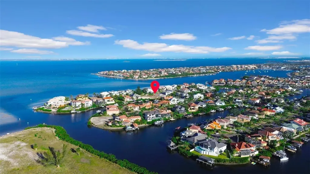 962 Symphony Isles Boulevard Apollo Beach FL 33572