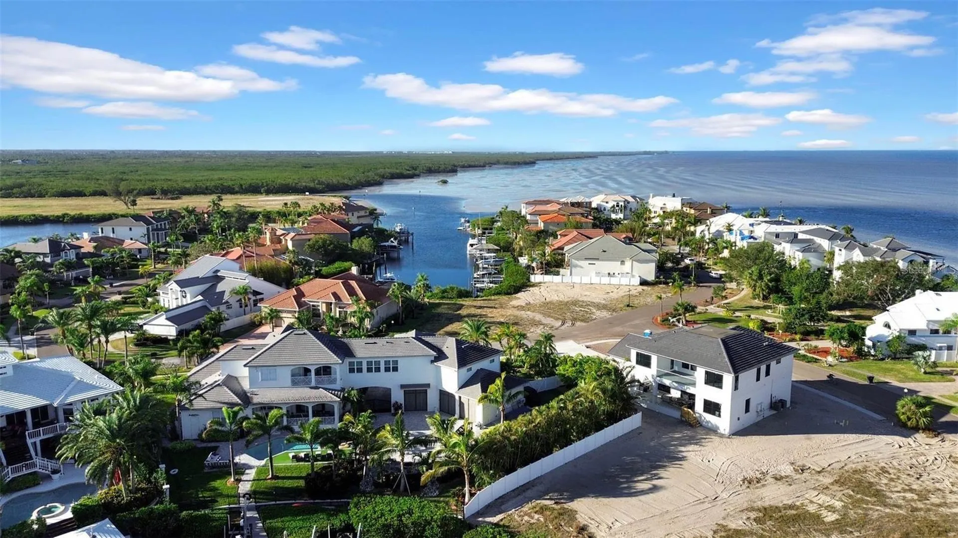 962 Symphony Isles Boulevard Apollo Beach FL 33572
