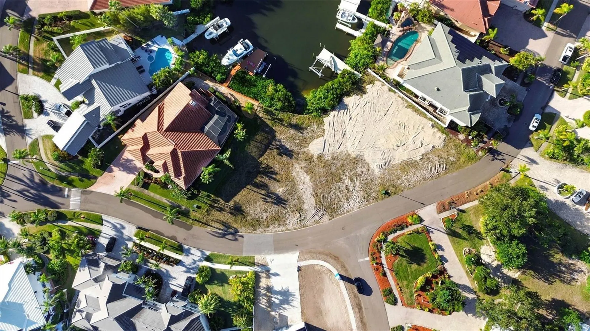 962 Symphony Isles Boulevard Apollo Beach FL 33572
