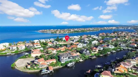 962 Symphony Isles Boulevard Apollo Beach FL 33572