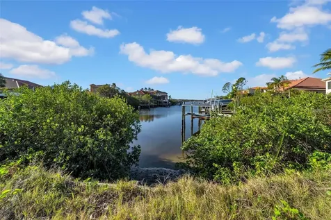 962 Symphony Isles Boulevard Apollo Beach FL 33572