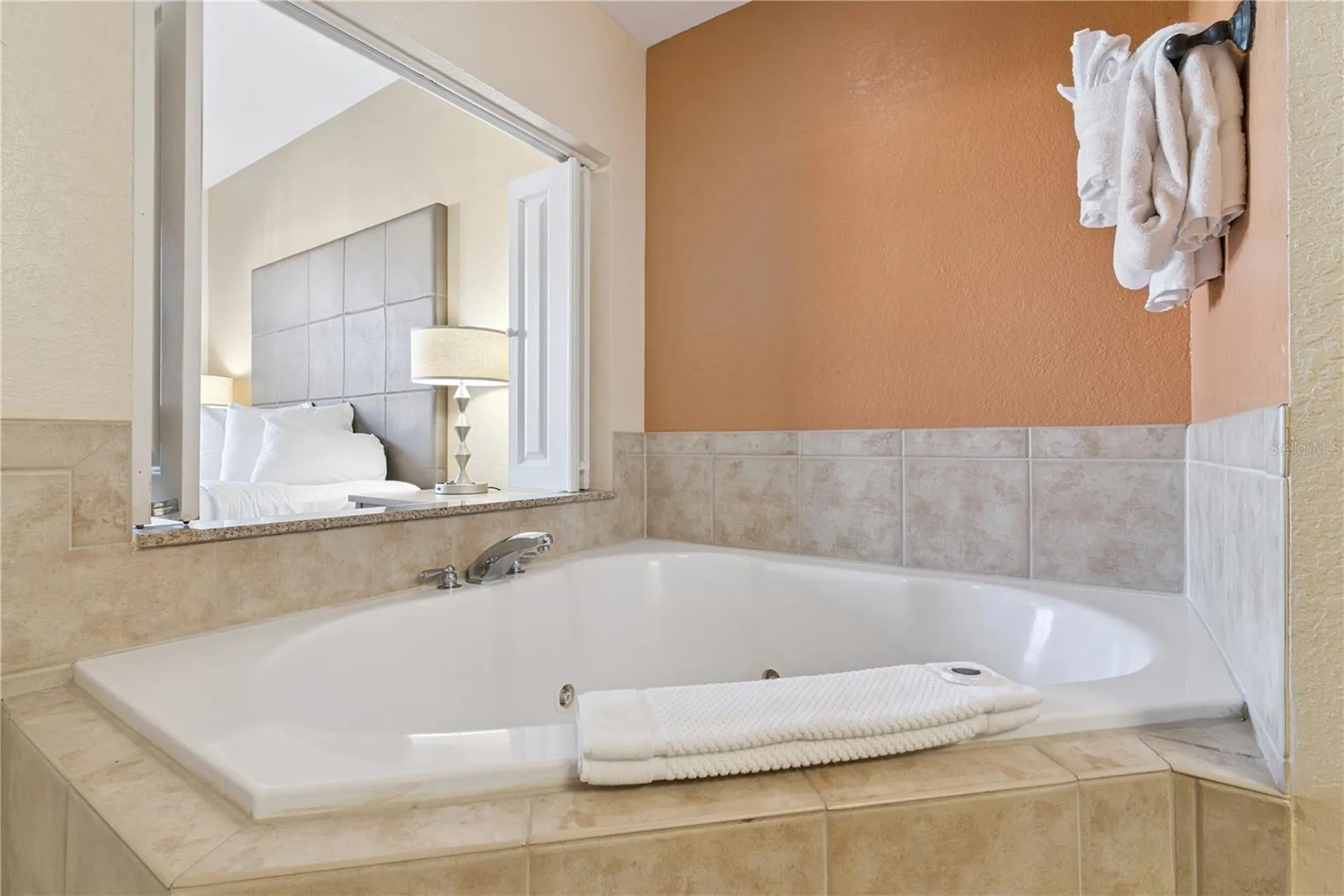12538 Floridays Resort Drive Orlando FL 32821