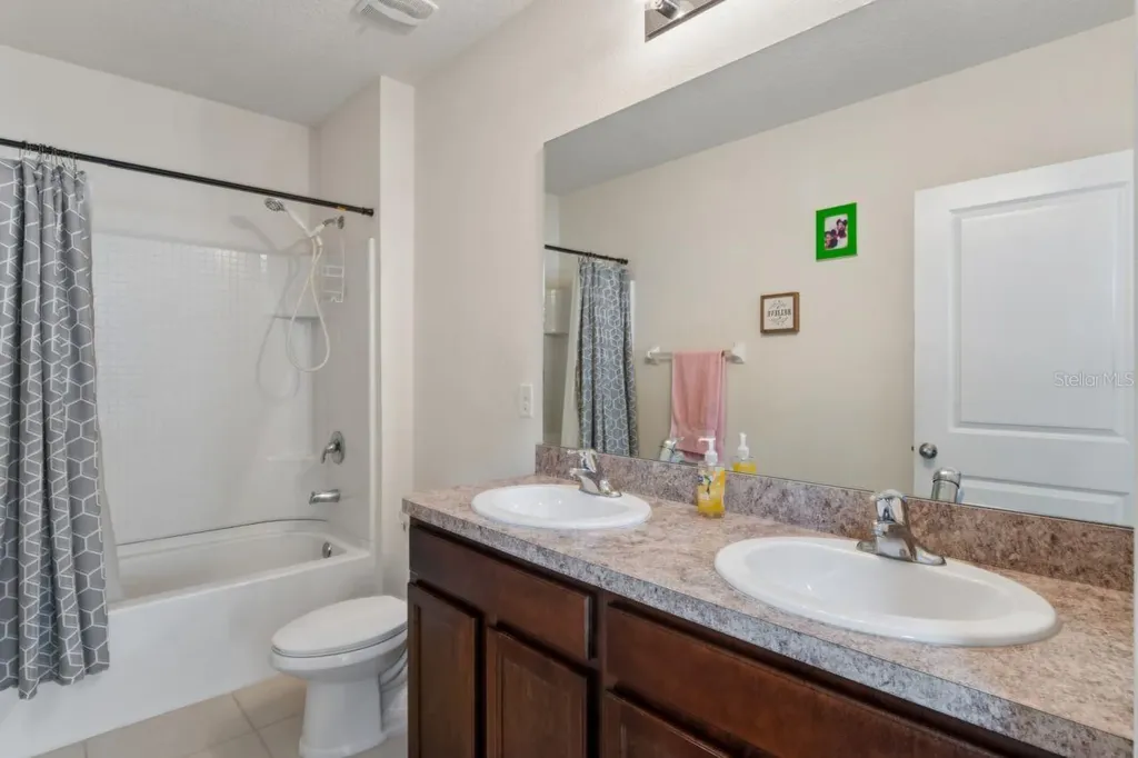 3517 Winterberry Lane Valrico FL 33594