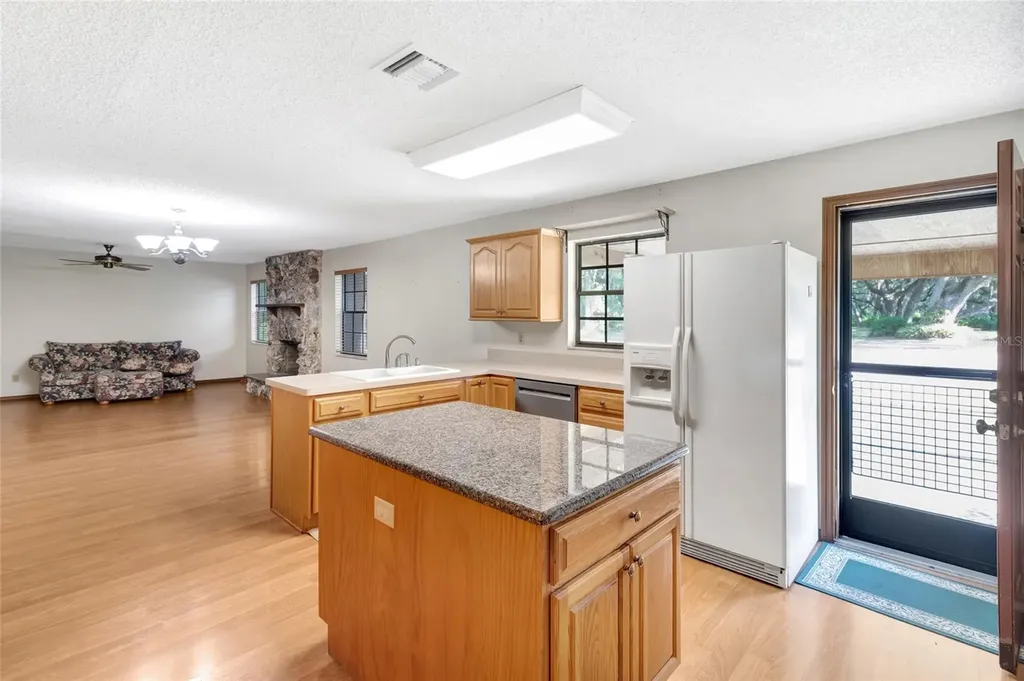 1520 Legacy Woods Court Groveland FL 34736