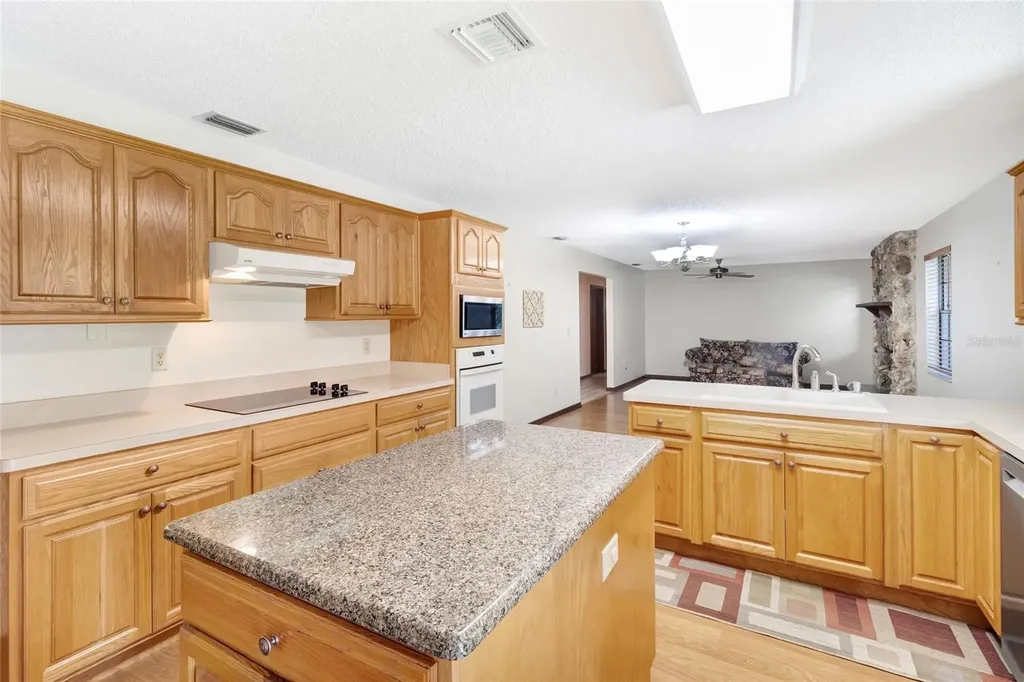 1520 Legacy Woods Court Groveland FL 34736