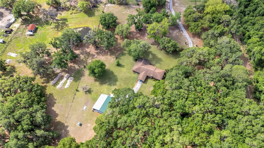 1520 Legacy Woods Court Groveland FL 34736