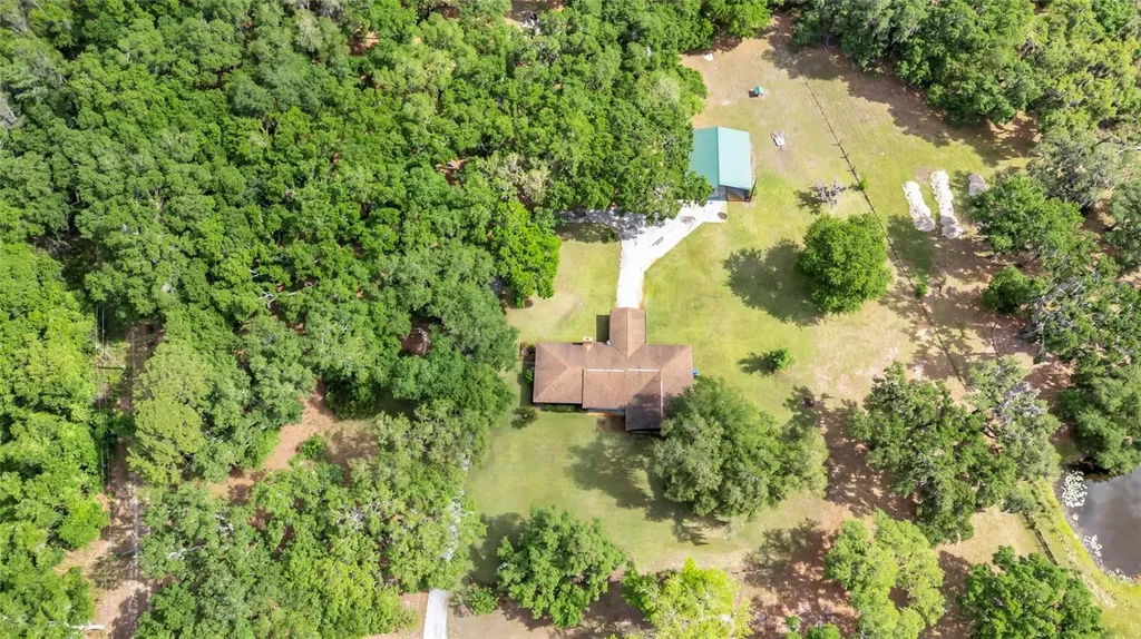 1520 Legacy Woods Court Groveland FL 34736
