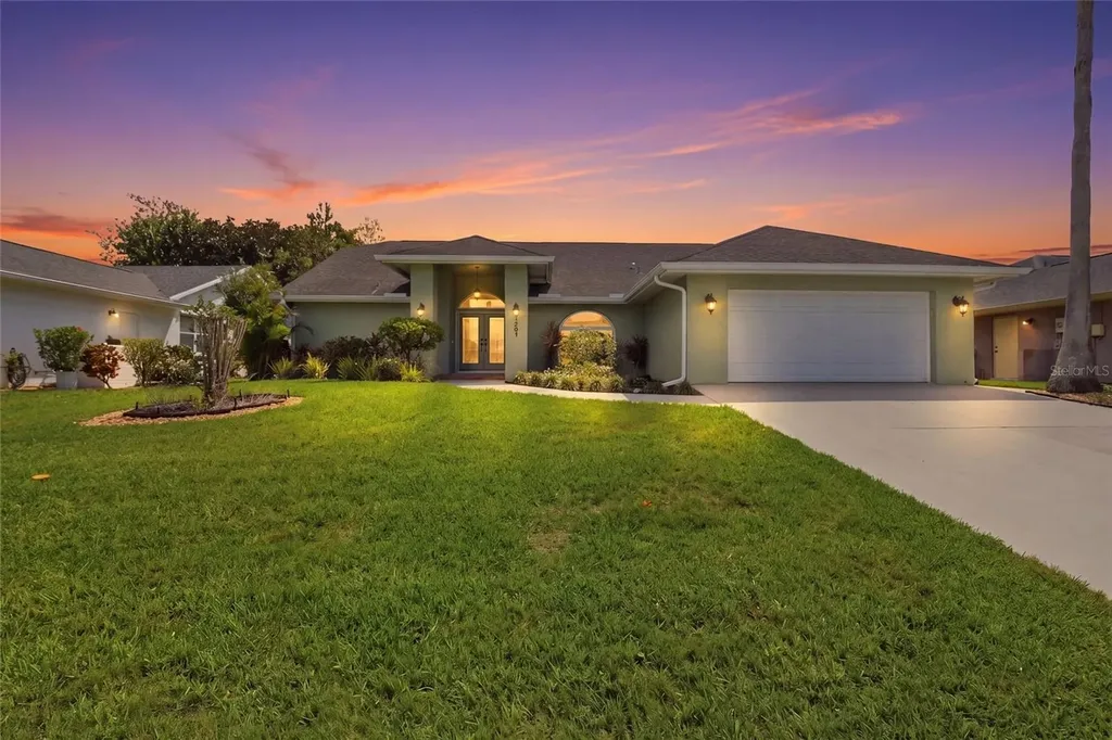 5207 86th Street Court W Bradenton FL 34210
