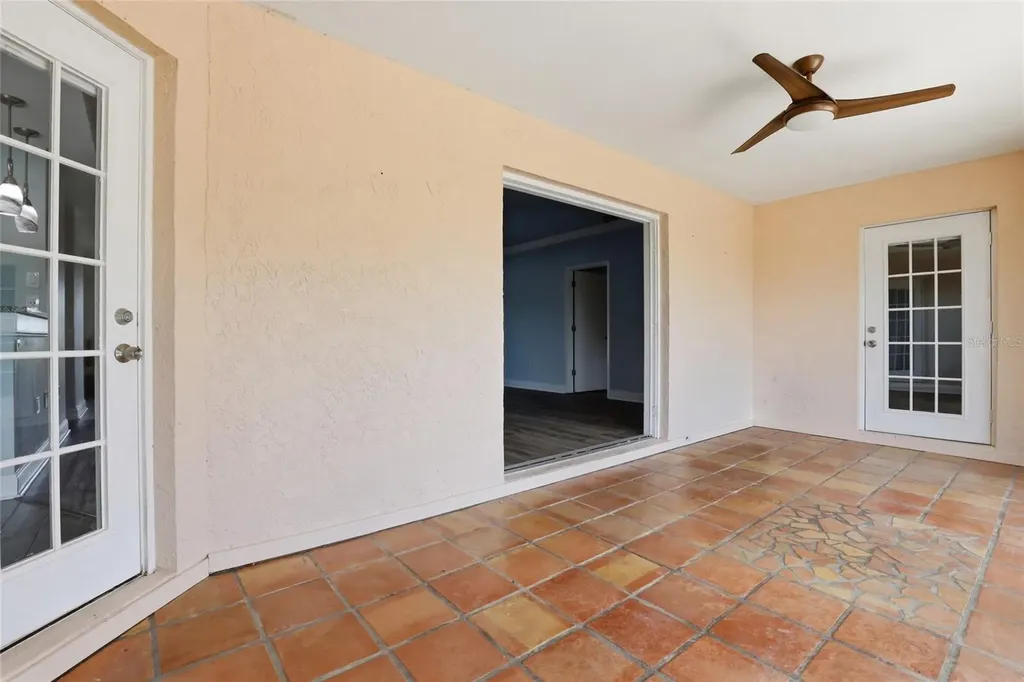 5207 86th Street Court W Bradenton FL 34210