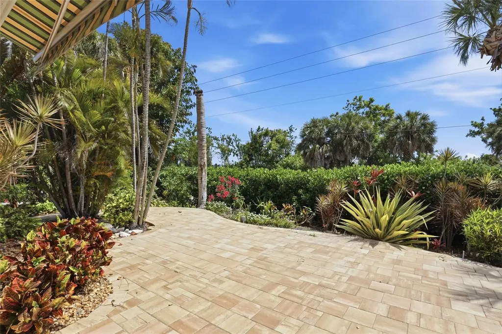 5207 86th Street Court W Bradenton FL 34210