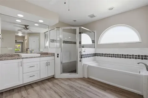 5207 86th Street Court W Bradenton FL 34210