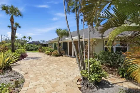 5207 86th Street Court W Bradenton FL 34210