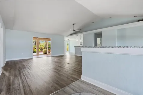 5207 86th Street Court W Bradenton FL 34210