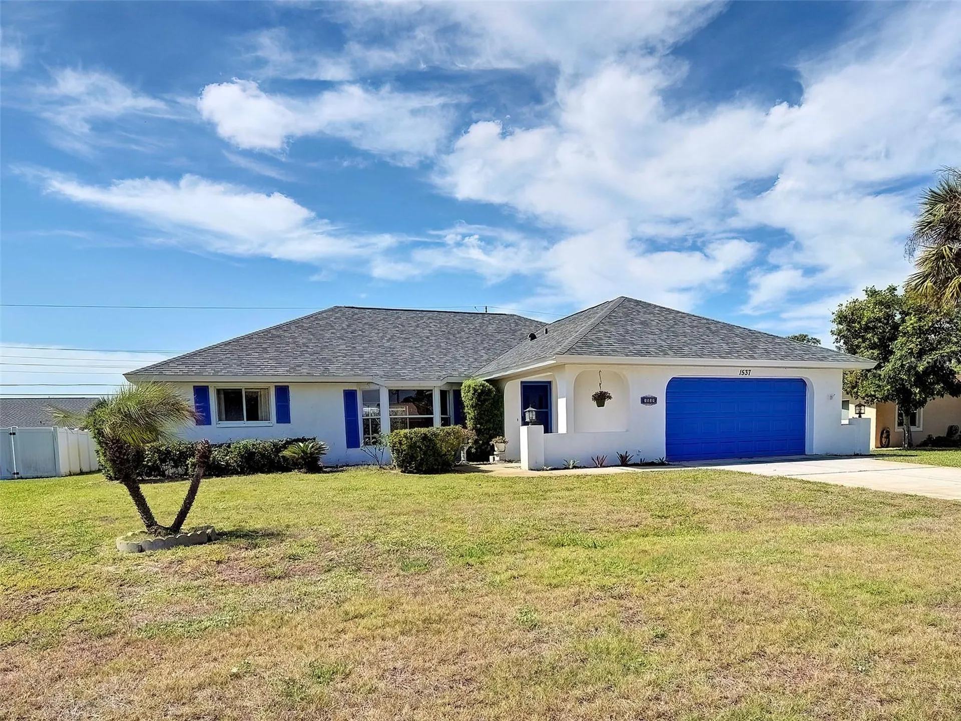 1537 Crest Drive Englewood FL 34223