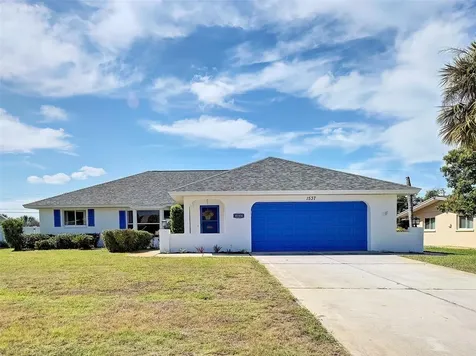 1537 Crest Drive Englewood FL 34223
