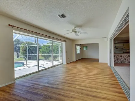 1537 Crest Drive Englewood FL 34223