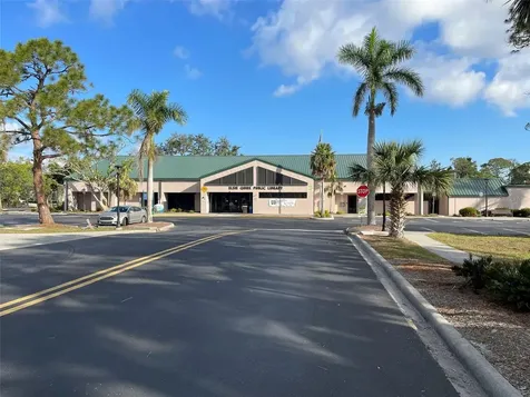 1537 Crest Drive Englewood FL 34223