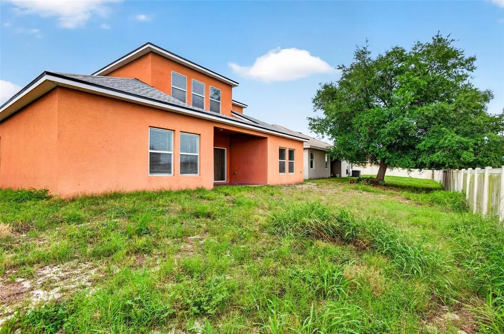 612 Marion Hill Lane Ruskin FL 33570