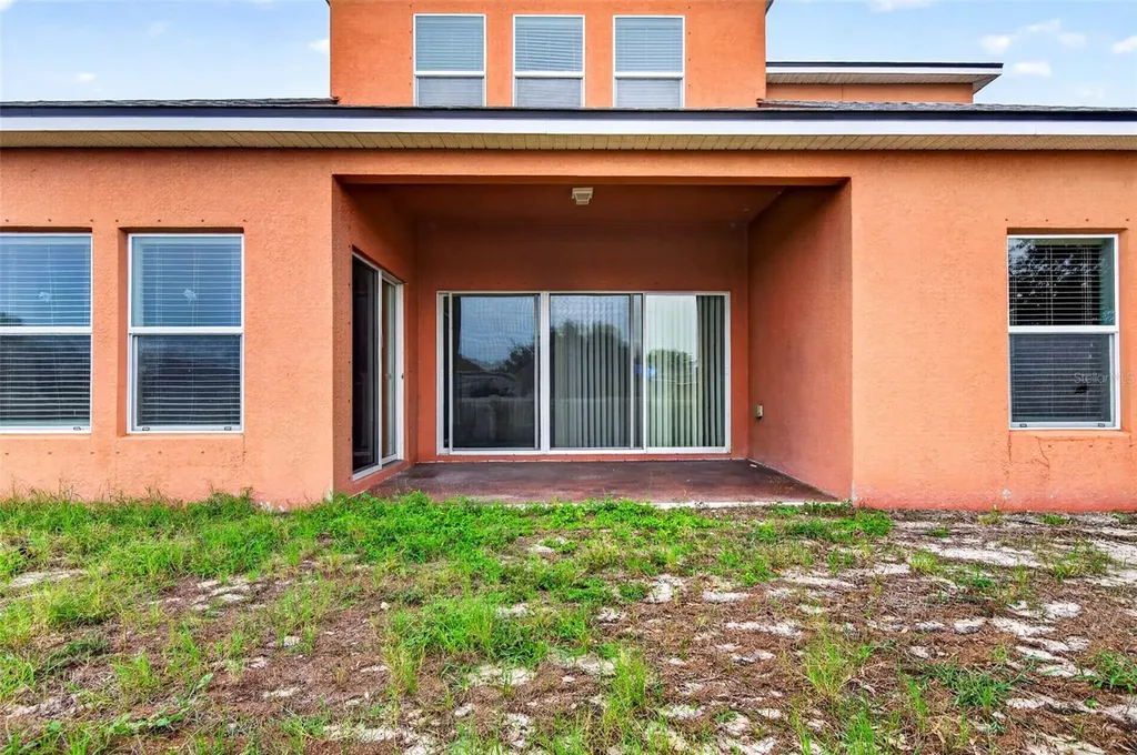 612 Marion Hill Lane Ruskin FL 33570
