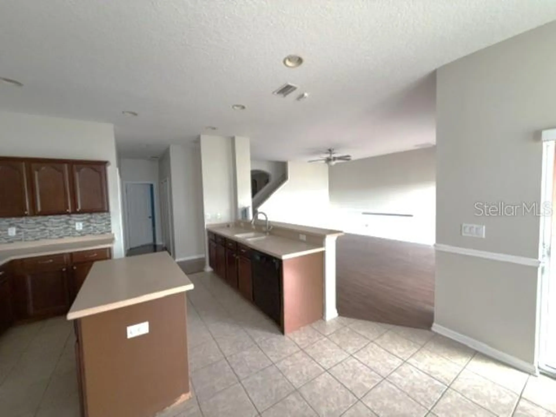 612 Marion Hill Lane Ruskin FL 33570