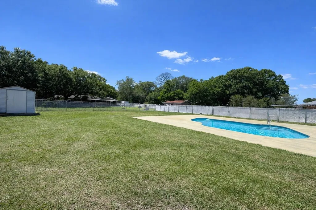 2403 Cleveland Road Sebring FL 33870