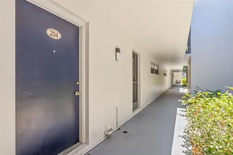 1147 King Arthur Court Dunedin FL 34698