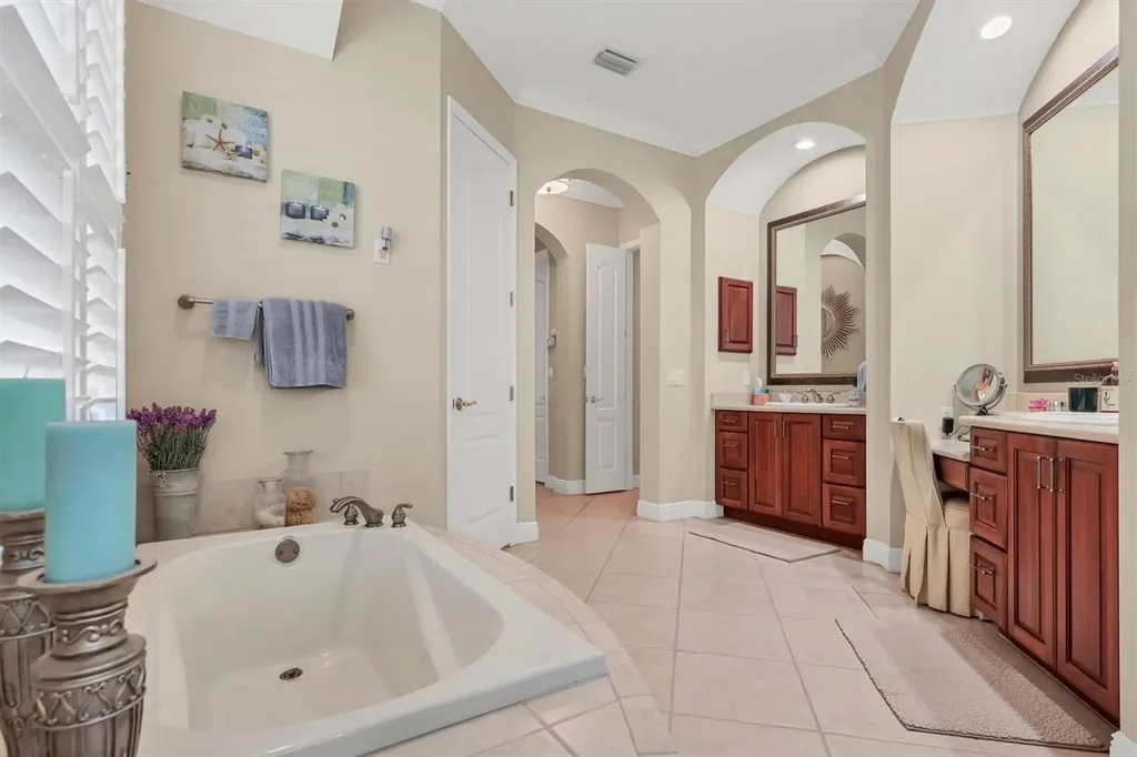 4596 Tuscana Drive Sarasota FL 34241