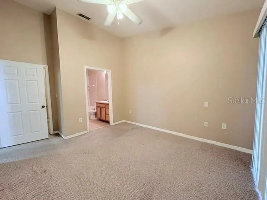10213 Courtney Palms Boulevard Tampa FL 33619