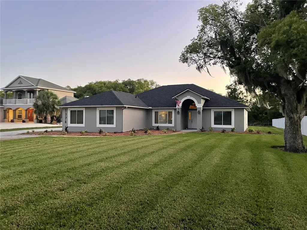1378 E Lake Shore Boulevard Kissimmee FL 34744