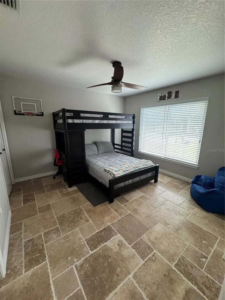 1378 E Lake Shore Boulevard Kissimmee FL 34744