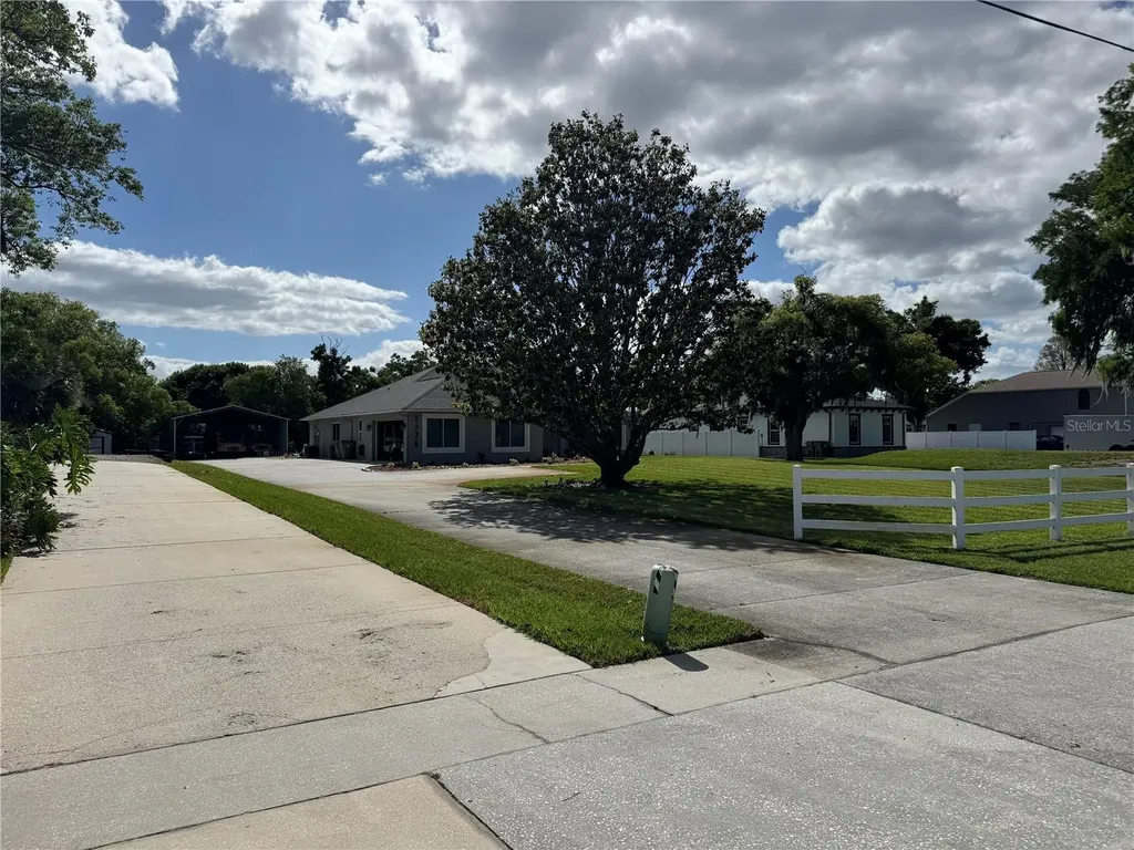 1378 E Lake Shore Boulevard Kissimmee FL 34744