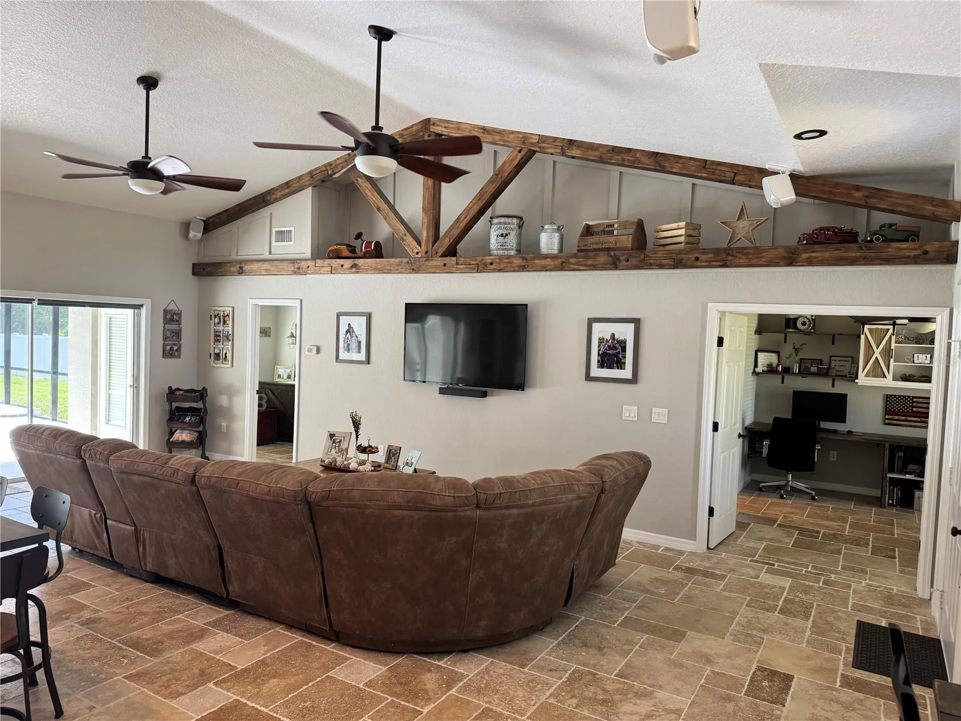 1378 E Lake Shore Boulevard Kissimmee FL 34744