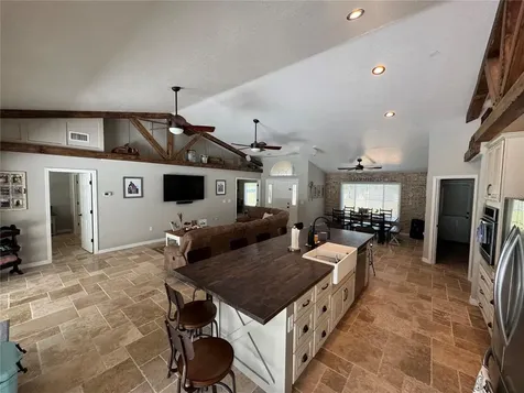 1378 E Lake Shore Boulevard Kissimmee FL 34744