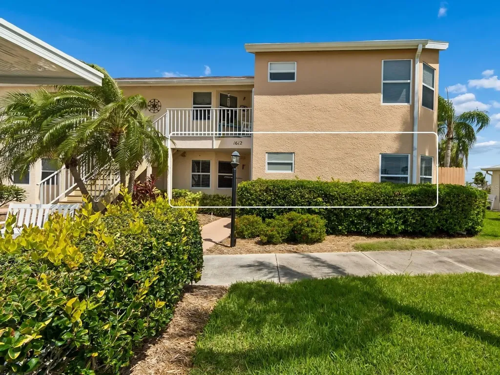 1612 Fairway Trace Palmetto FL 34221