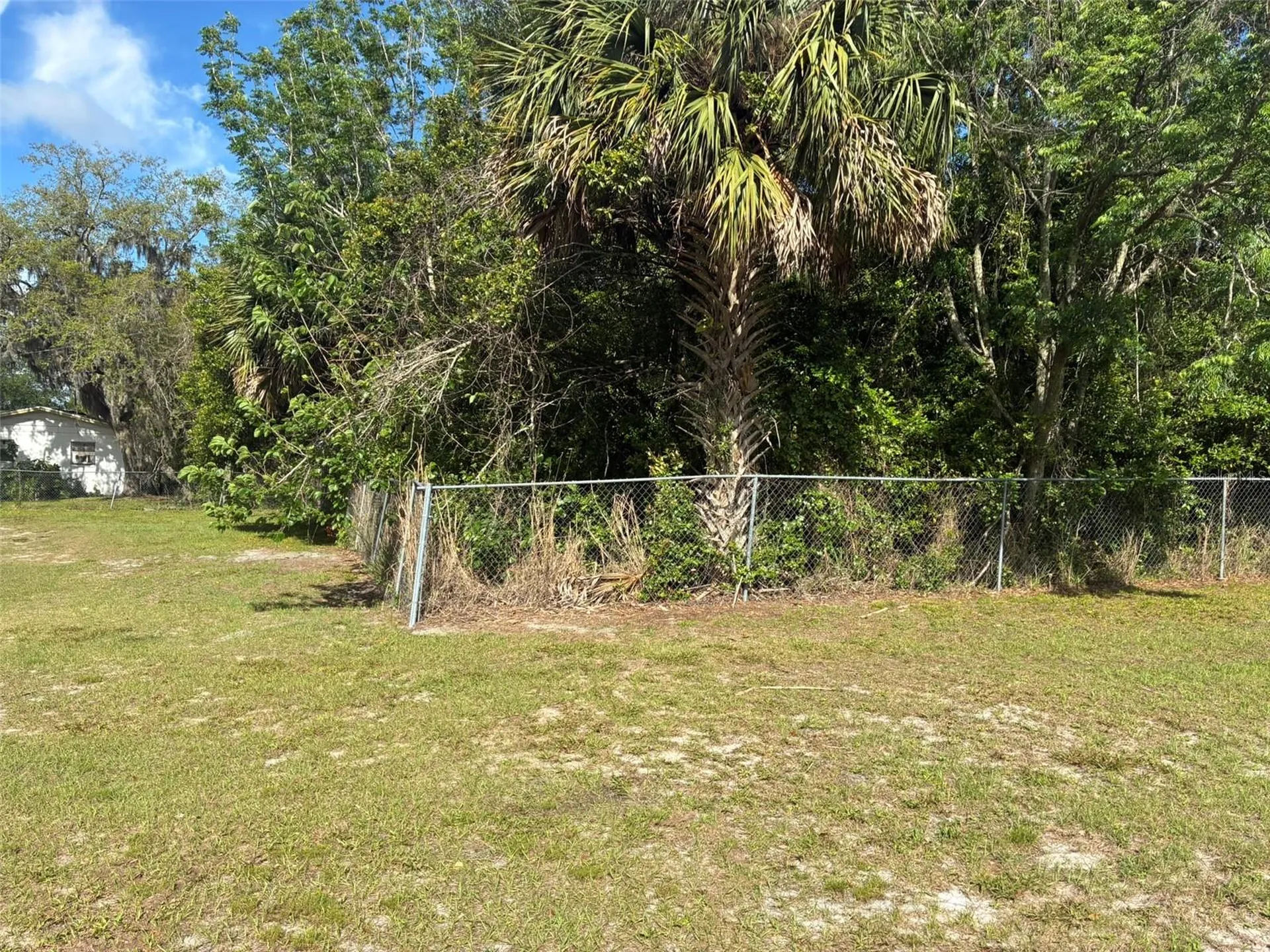 3752 N Orange Blossom Trail Mount Dora FL 32757