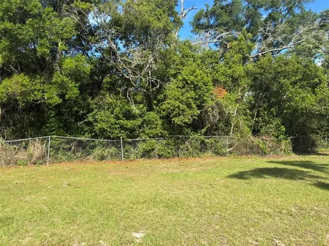 3752 N Orange Blossom Trail Mount Dora FL 32757