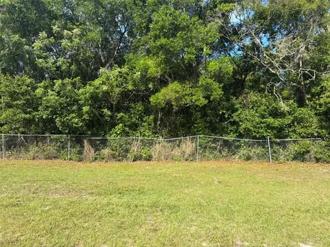 3752 N Orange Blossom Trail Mount Dora FL 32757
