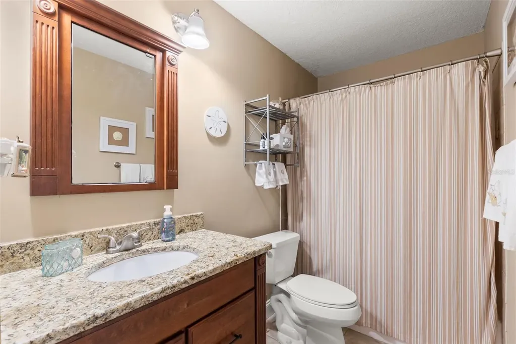 5243 Beach Drive SE St Petersburg FL 33705