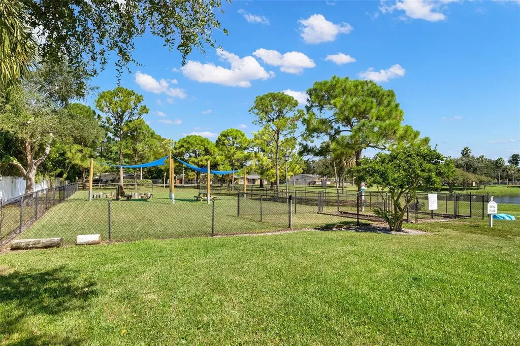 5243 Beach Drive SE St Petersburg FL 33705