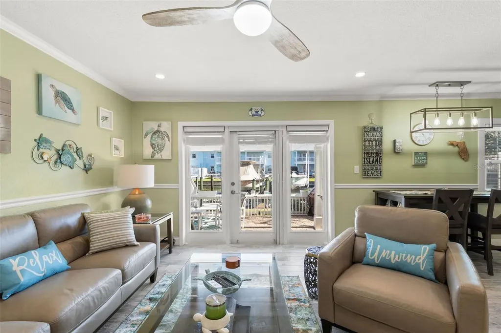 5243 Beach Drive SE St Petersburg FL 33705