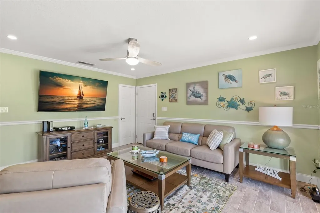 5243 Beach Drive SE St Petersburg FL 33705