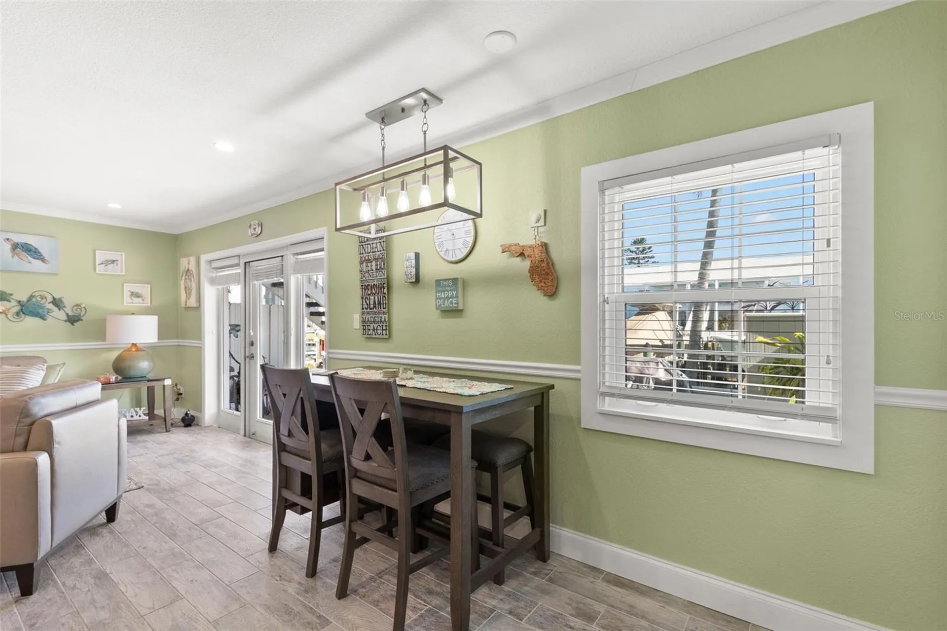 5243 Beach Drive SE St Petersburg FL 33705