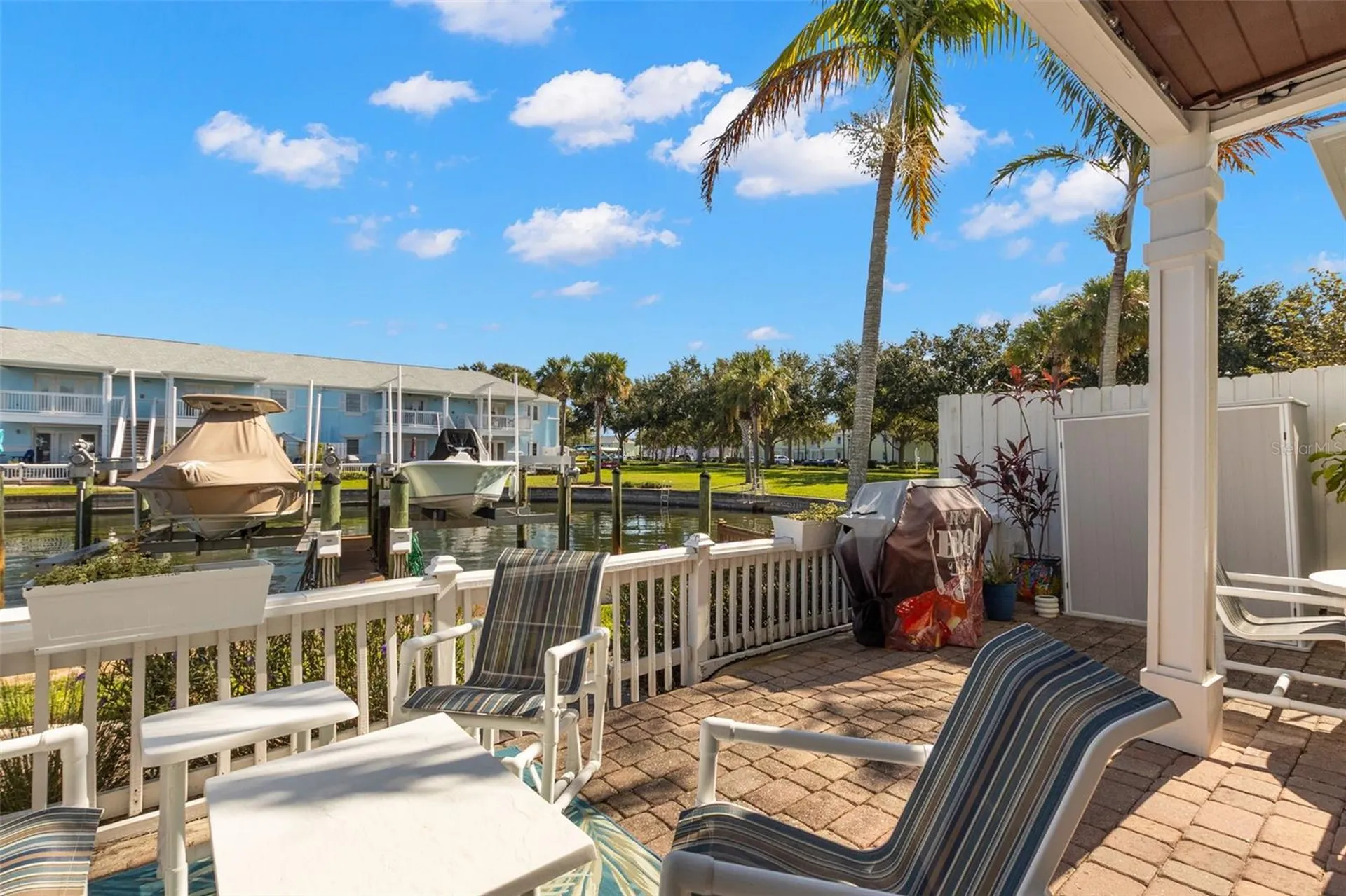 5243 Beach Drive SE St Petersburg FL 33705